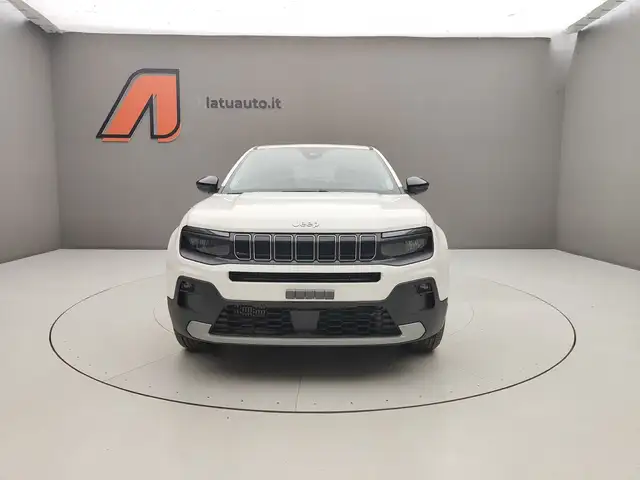 Jeep Avenger view 2