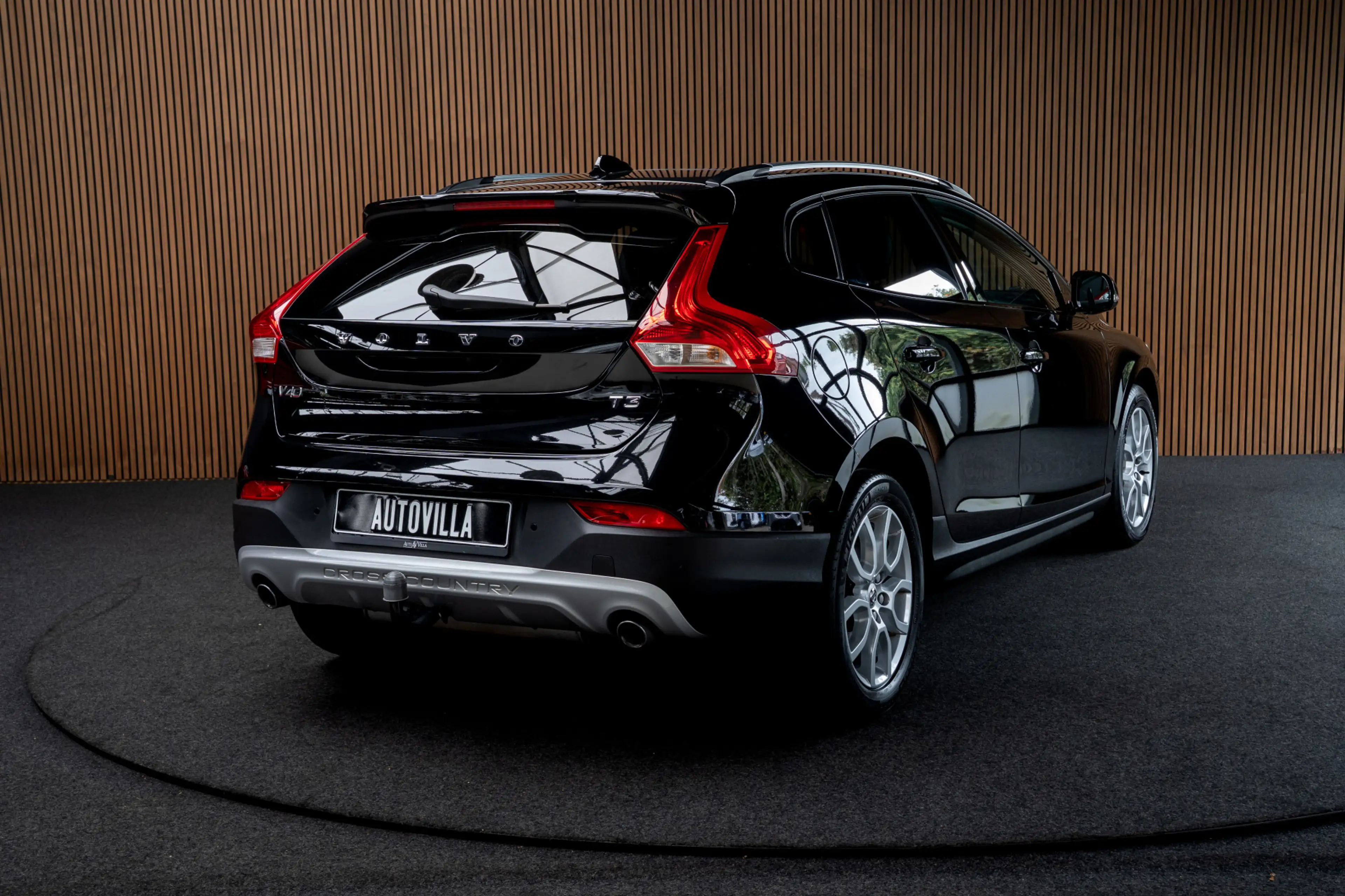 Volvo V40 Cross Country 1.5 T3 Polar+ Luxury Leer Panodak Harman K. Camera — photo 5