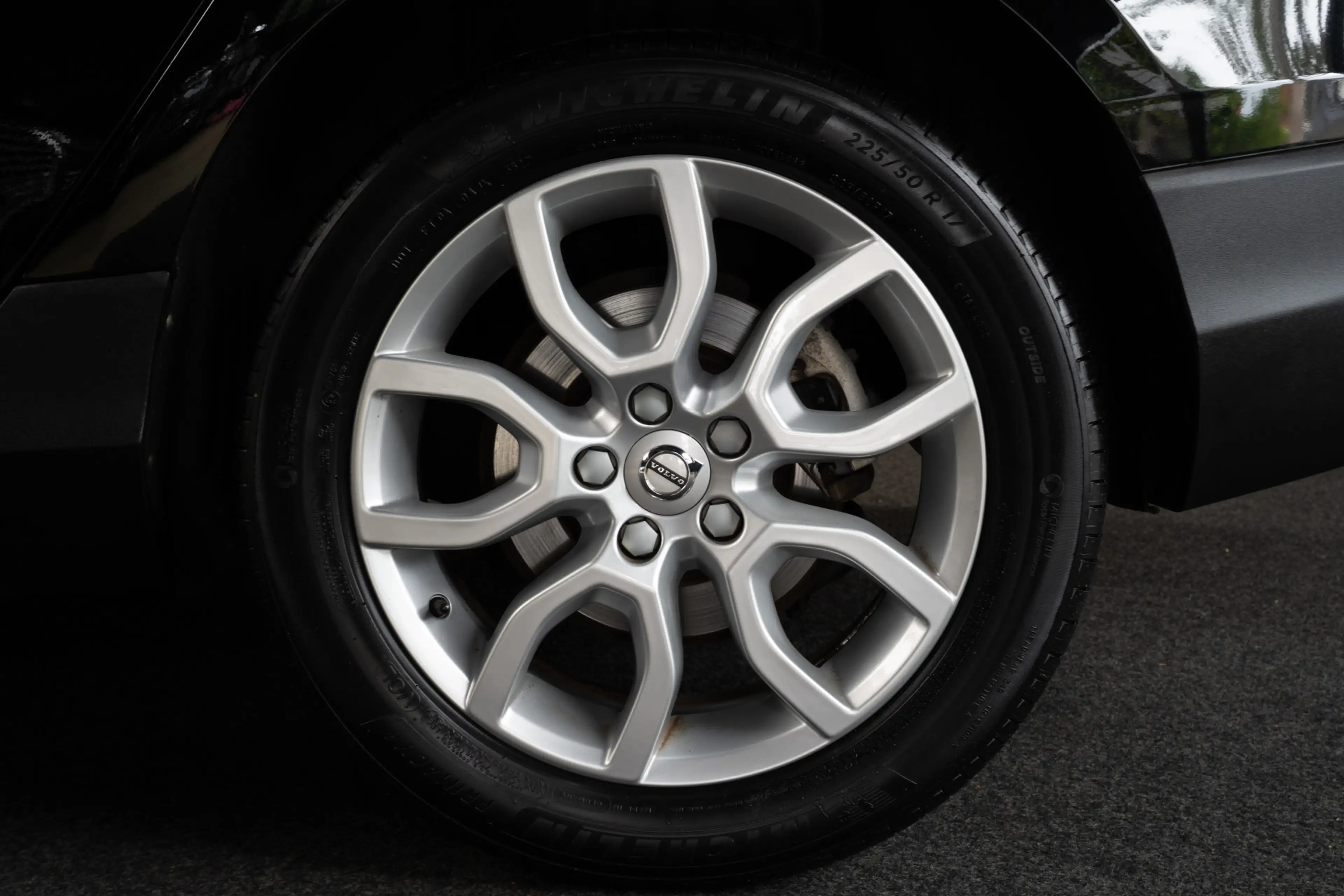 Volvo V40 Cross Country 1.5 T3 Polar+ Luxury Leer Panodak Harman K. Camera — photo 32