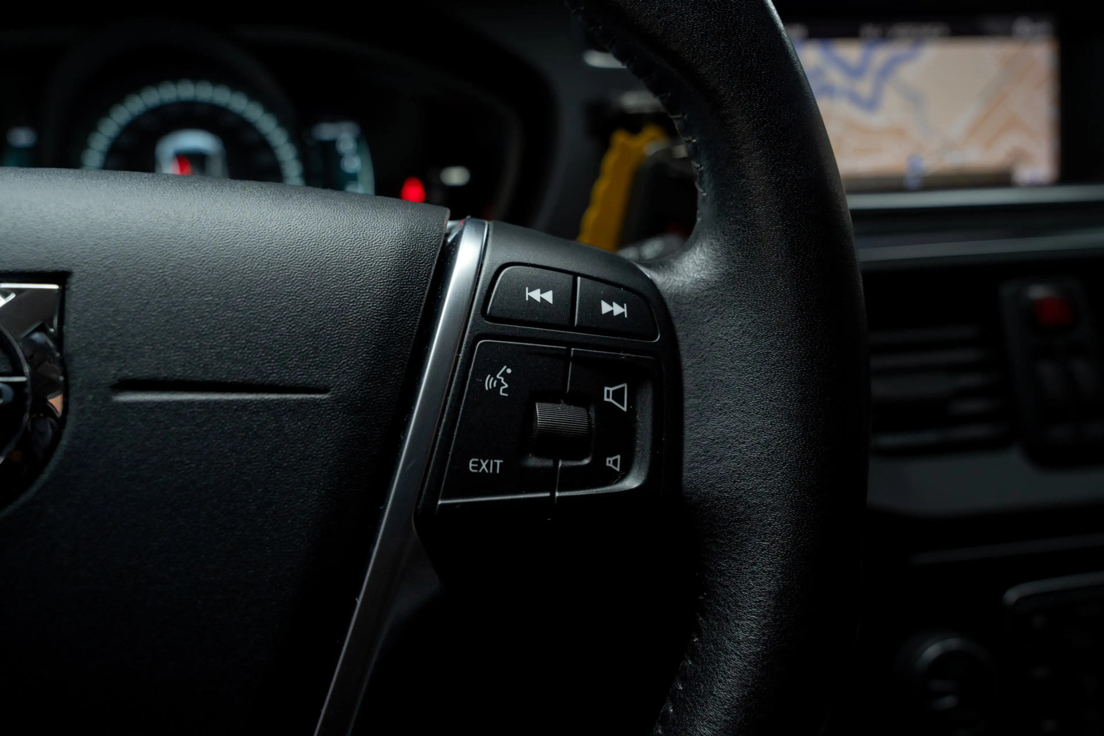 Volvo V40 Cross Country 1.5 T3 Polar+ Luxury Leer Panodak Harman K. Camera — photo 26