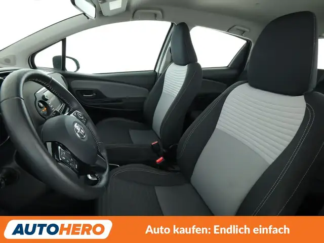 Toyota Yaris view 10