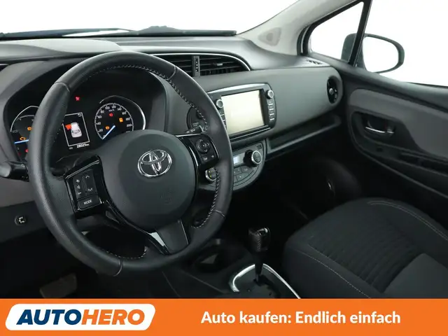 Toyota Yaris view 11