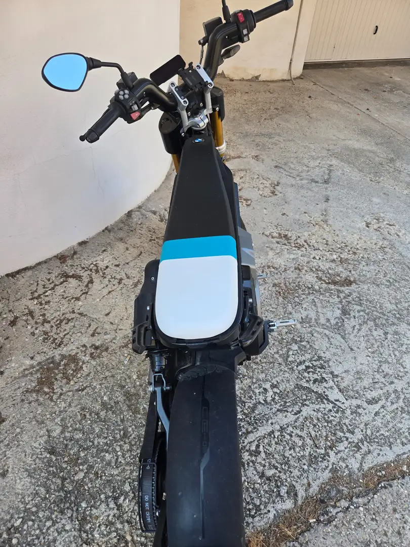 BMW CE 02 11 kw Fekete - 2