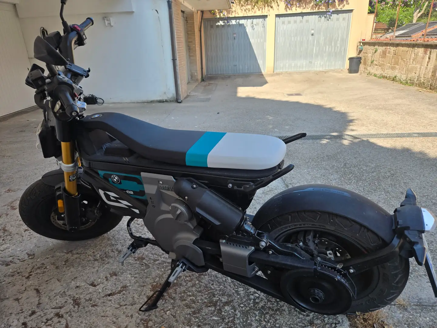 BMW CE 02 11 kw Fekete - 1