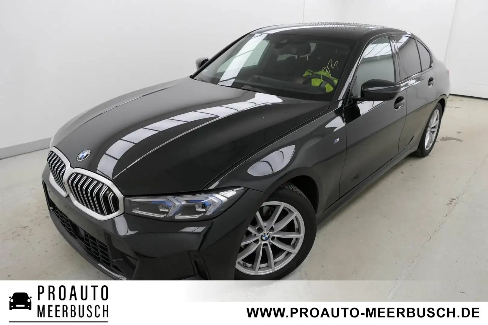 BMW 320 i M Sport ACC/ADPTLD/360°/HIFI/KMFRTZGNG/HUD Schwarz - 1