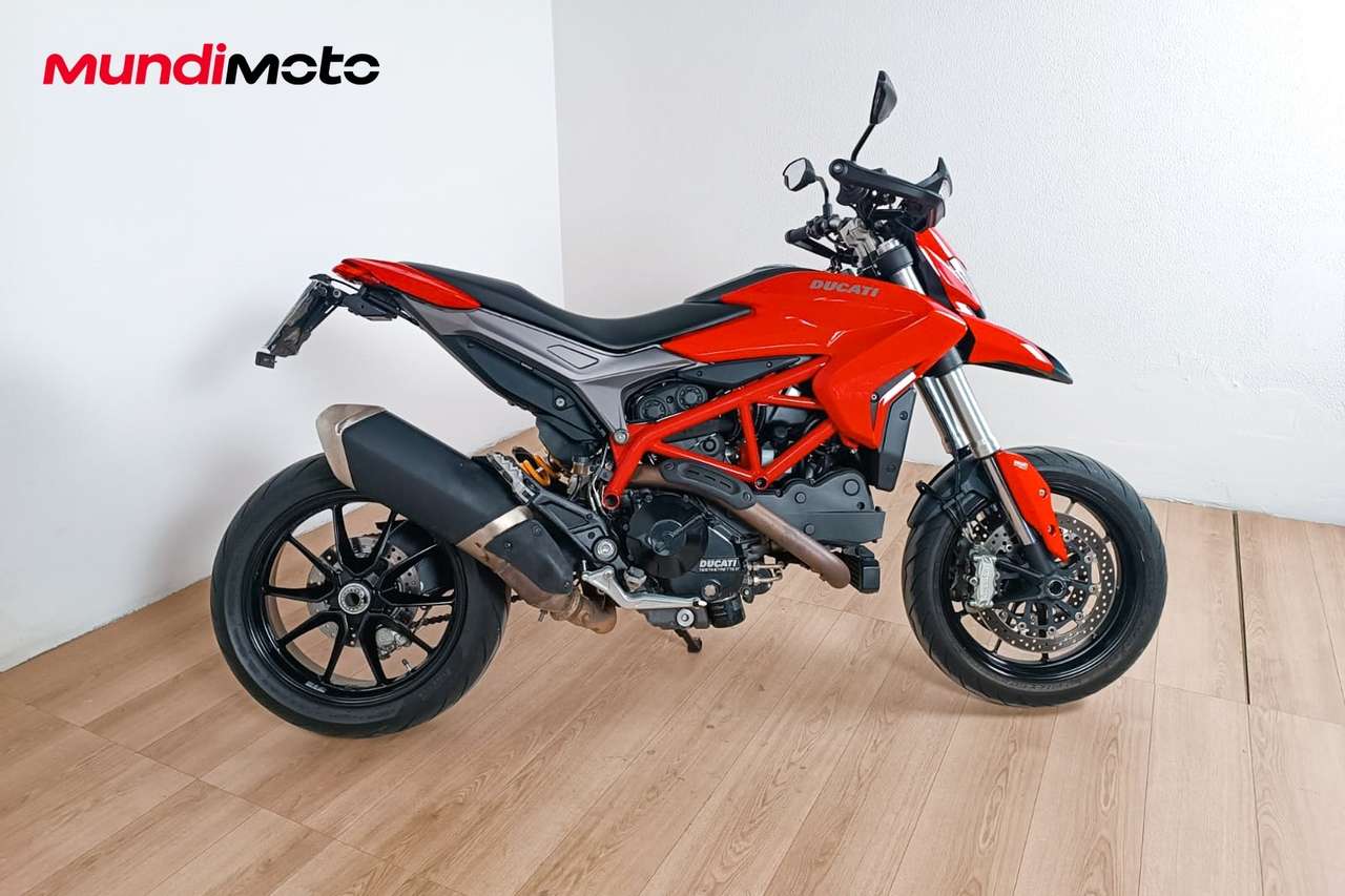 Ducati Hypermotard 939