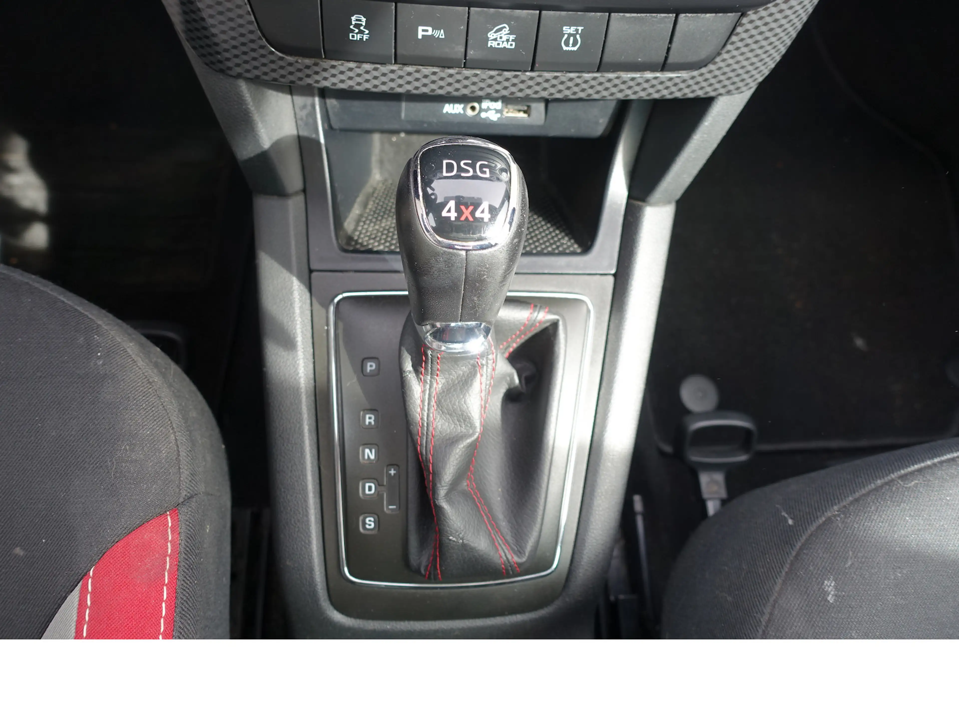 Skoda Yeti Monte Carlo 4x4 DSG Pano AHK Kamera Standh. — photo 14