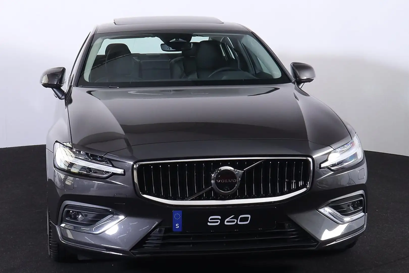 Volvo S60 B4 Plus Bright - Panorama/schuifdak - IntelliSafe Grijs - 2