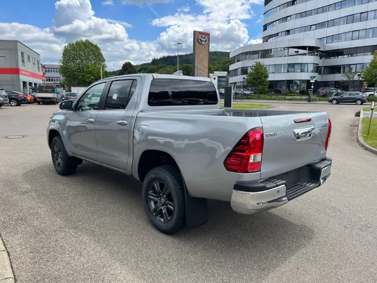 Toyota Hilux Double Cab Comfort 4x4 2.8 D-4D EU6d 5