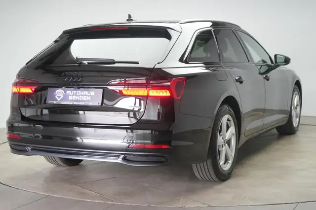 Audi A6 view 4