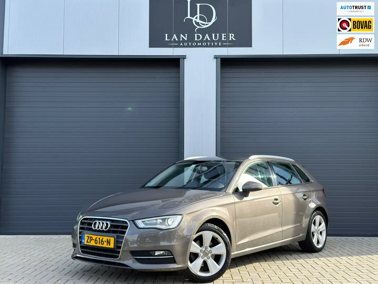 Audi A3 Sportback 1.4 TFSI Ambition| Stoelverwarming / Xen Gris - 1