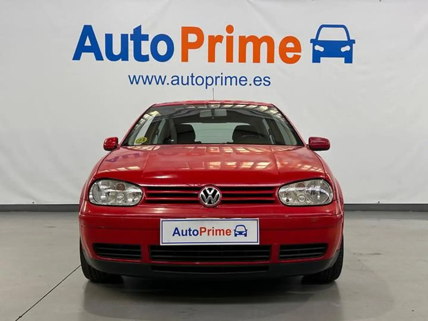 Volkswagen Golf 1.6 Conceptline 105 Rouge - 2