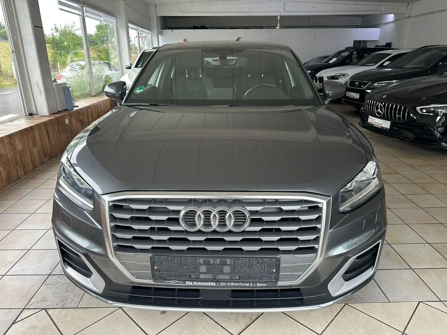 Audi Q2 sport ultra S-Line Grau - 1