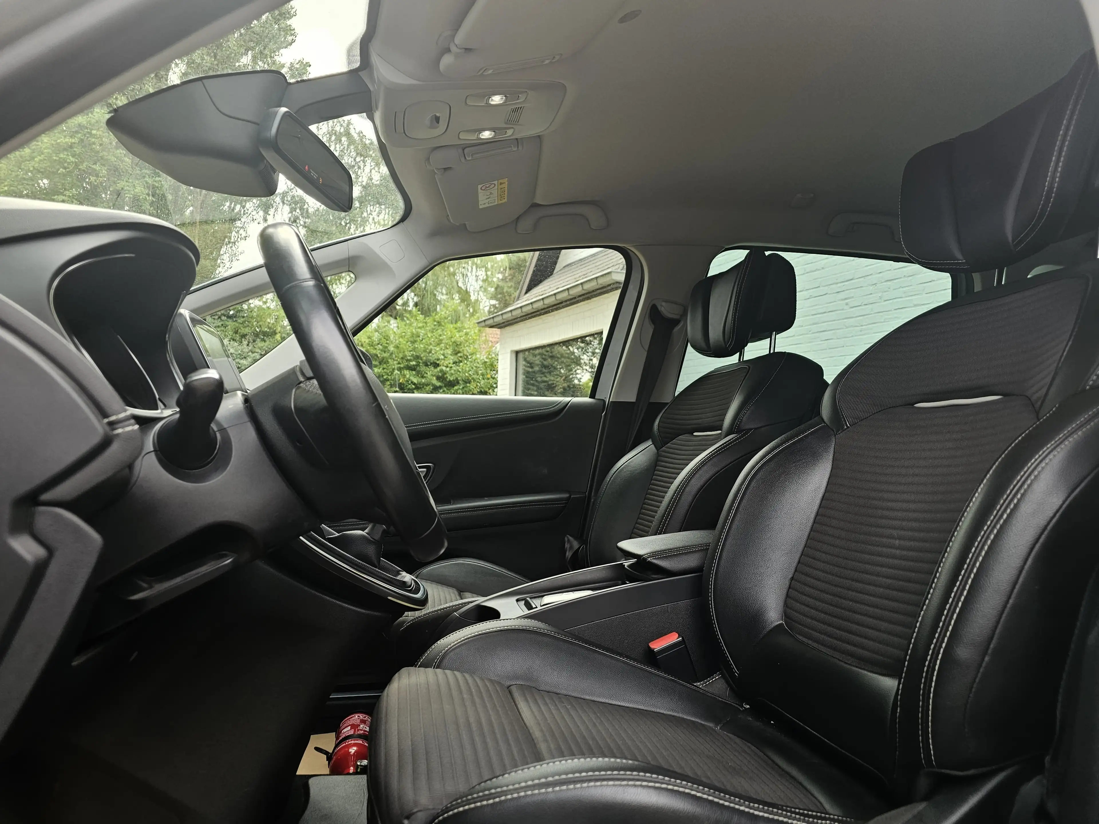 Renault Grand Scenic 1.2 TCe * Bose Edition * 7 PLACES * 1 MAIN * LED+CUIR+NAVI+...* — photo 7