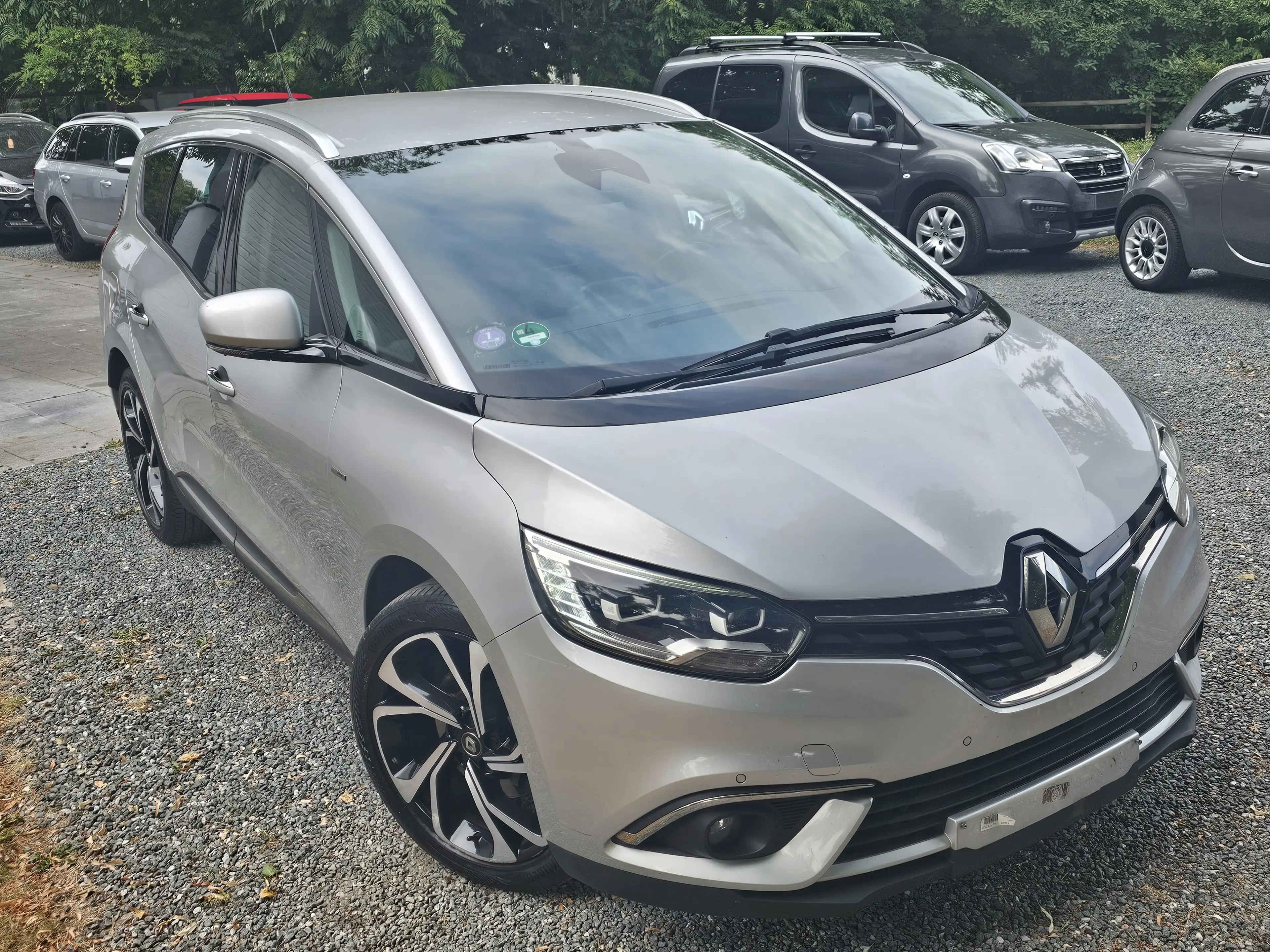 Renault Grand Scenic 1.2 TCe * Bose Edition * 7 PLACES * 1 MAIN * LED+CUIR+NAVI+...* — photo 13