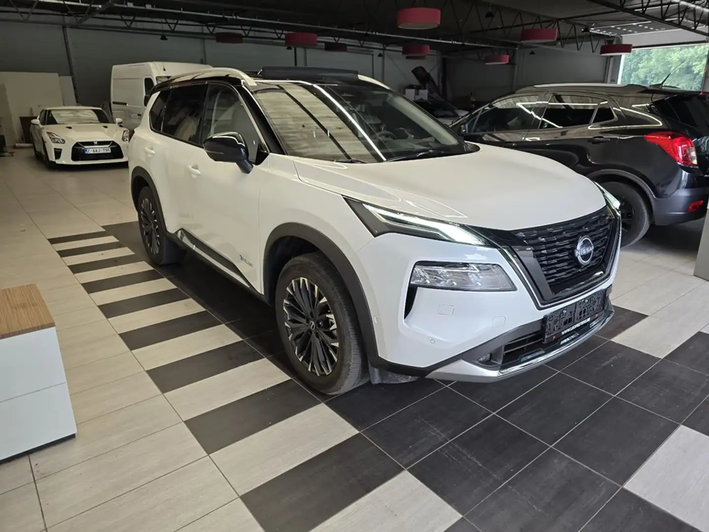 Nissan X-Trail Tekna Plus E4orce//7Zit///4x4//Trekhaak Blanc - 2
