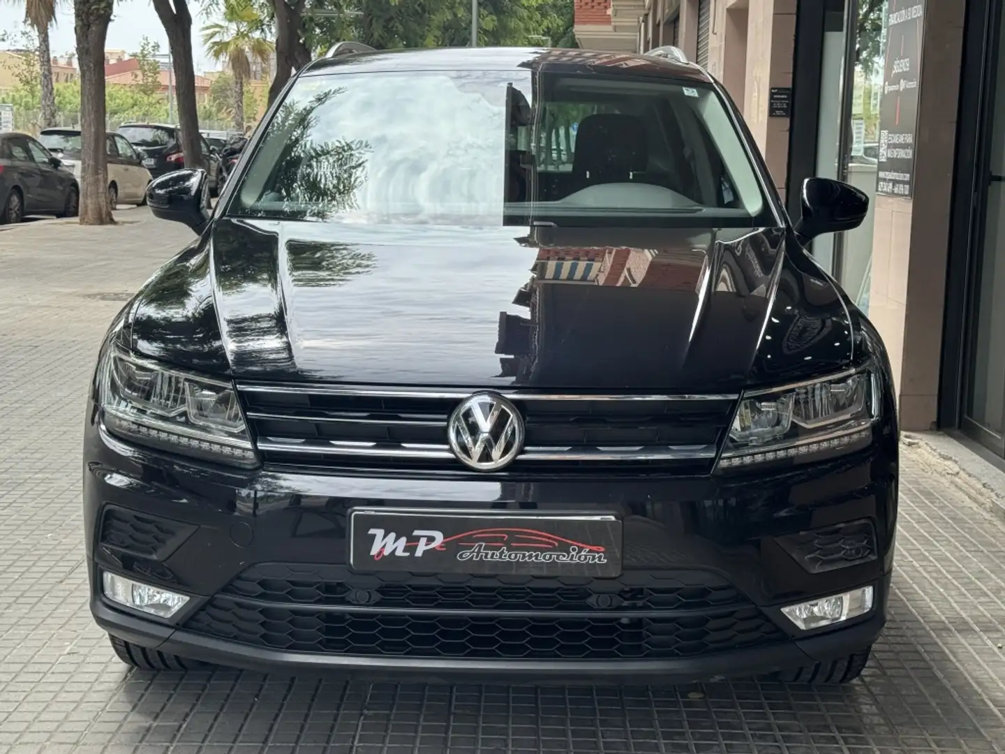Volkswagen Tiguan 2.0TDI Advance 110kW (4.75) Negro - 2