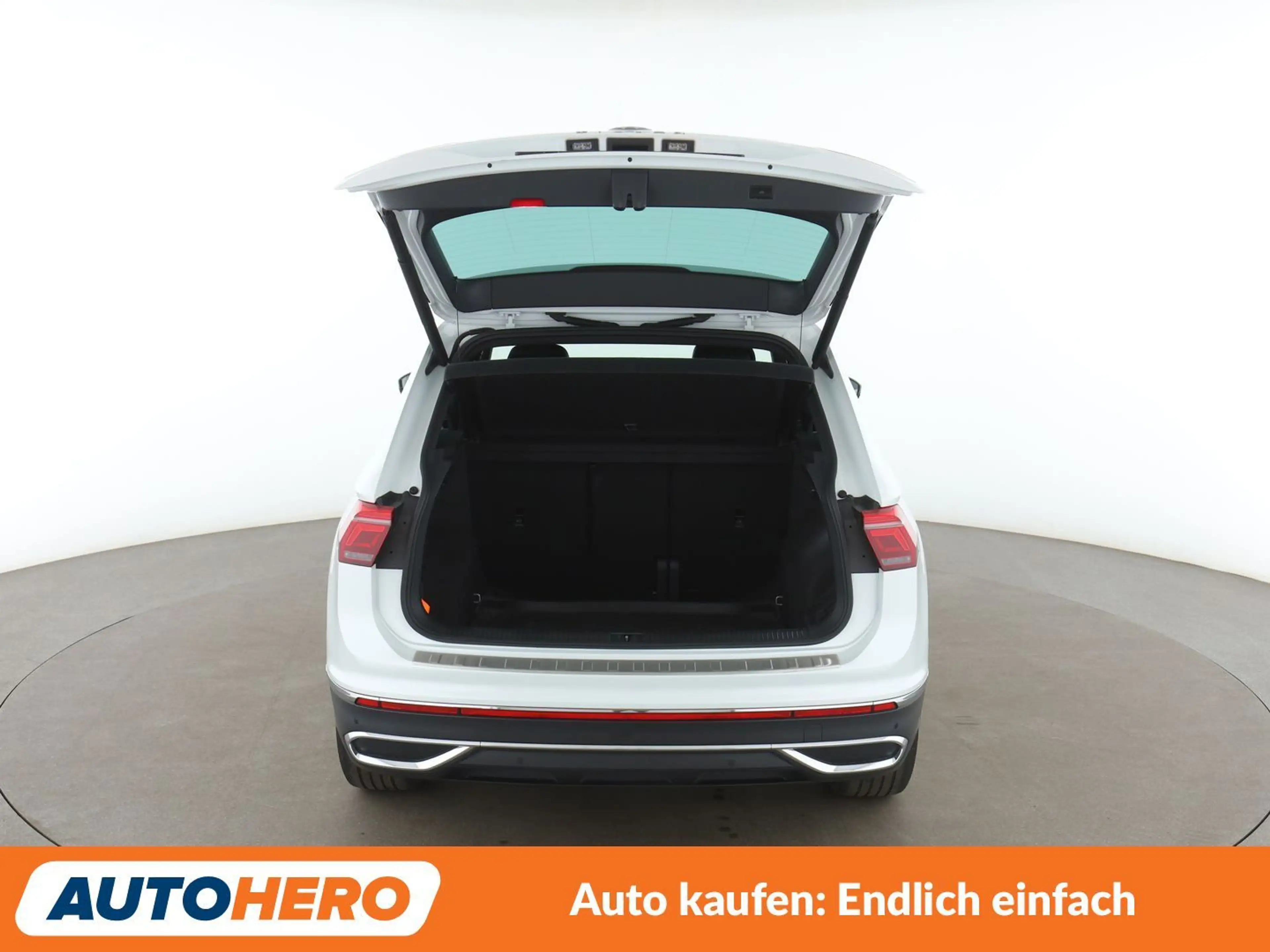Volkswagen Tiguan 1.5 TSI ACT Elegance Aut.*NAVI*HUD*LED* — photo 16