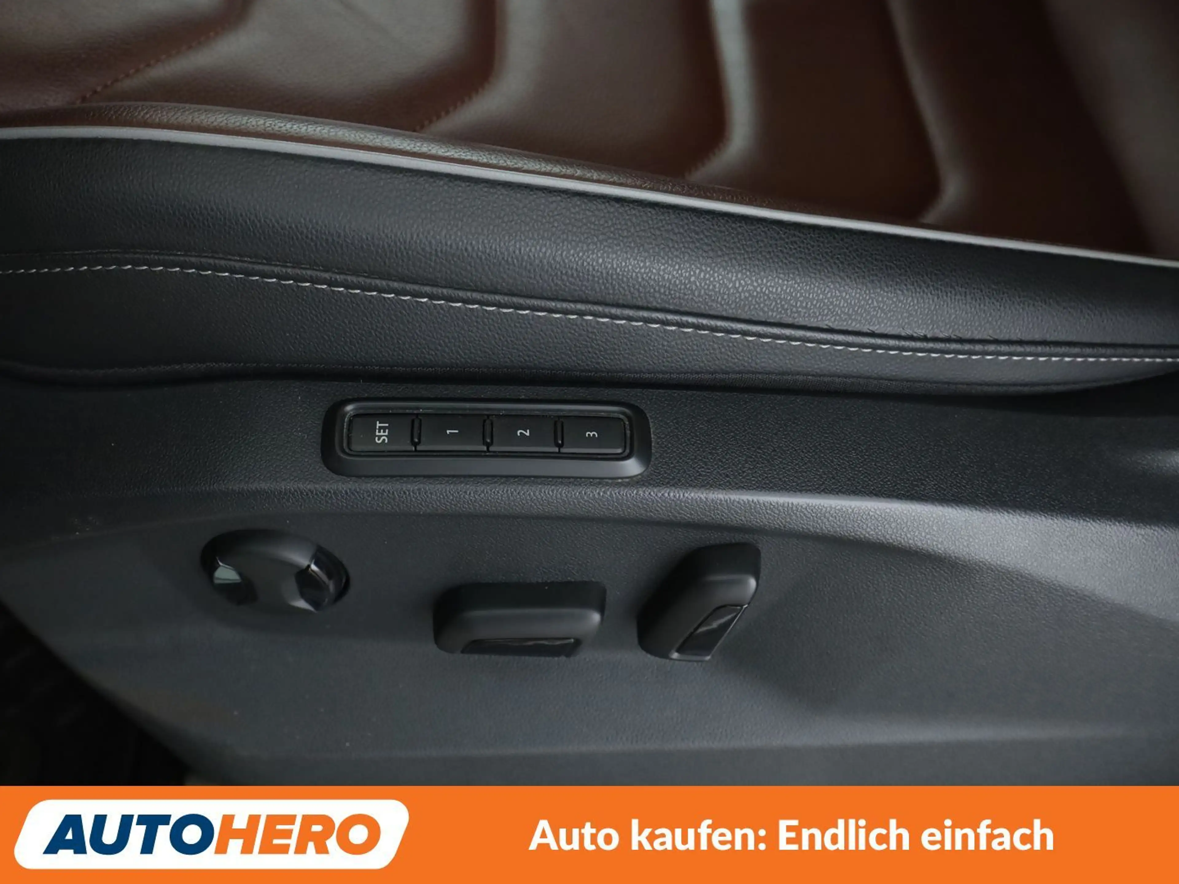 Volkswagen Tiguan 1.5 TSI ACT Elegance Aut.*NAVI*HUD*LED* — photo 31
