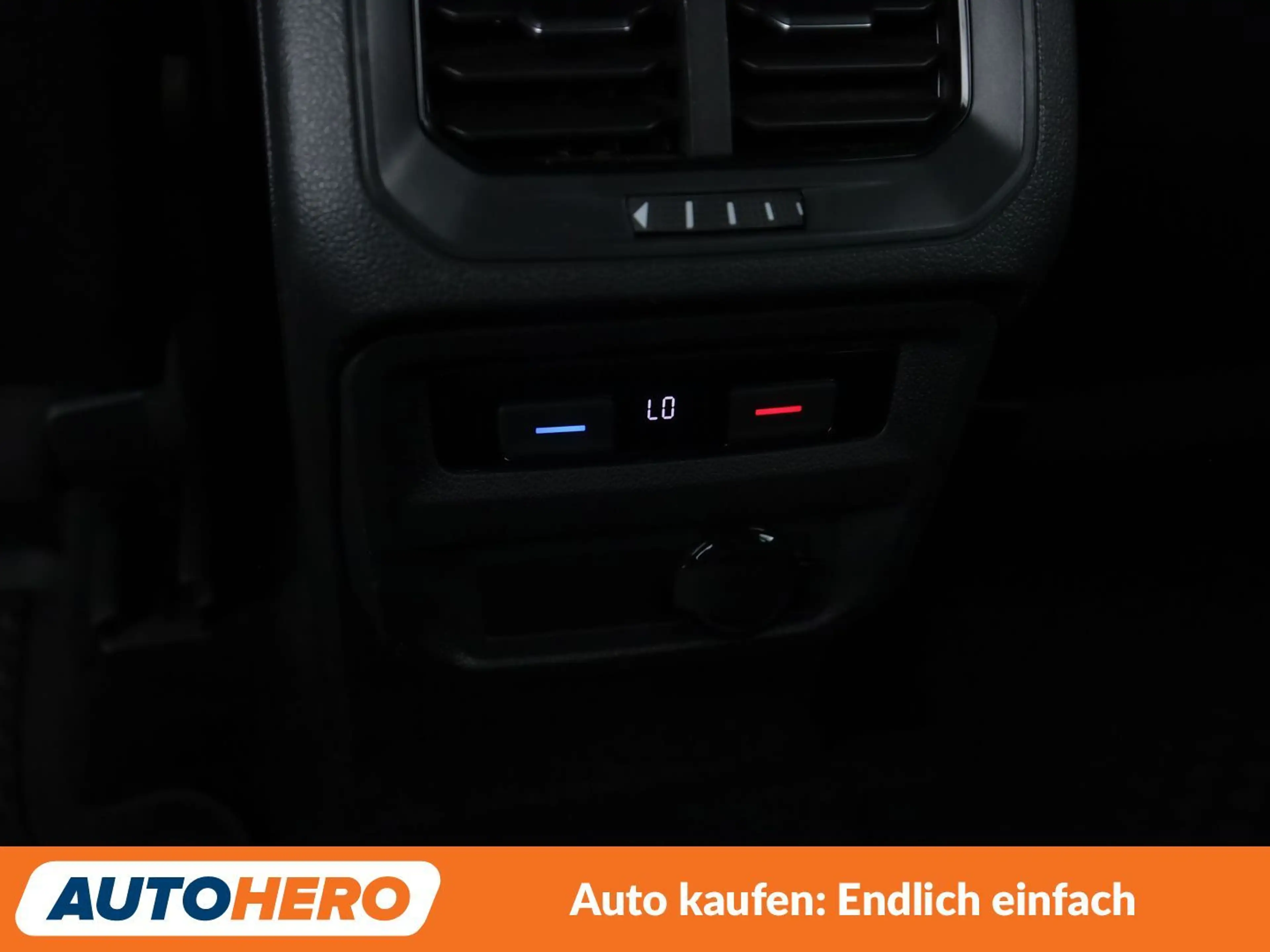 Volkswagen Tiguan 1.5 TSI ACT Elegance Aut.*NAVI*HUD*LED* — photo 30