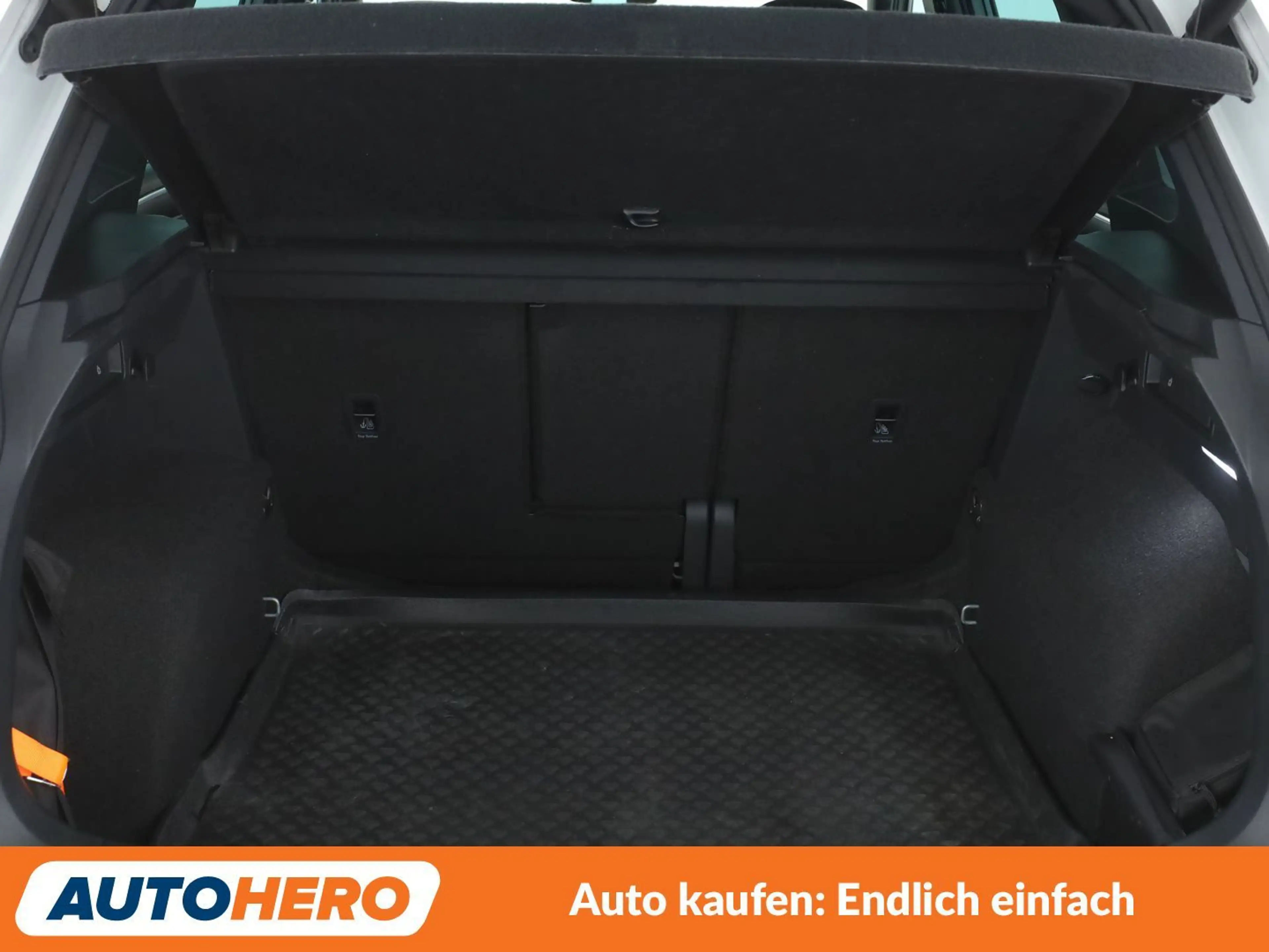 Volkswagen Tiguan 1.5 TSI ACT Elegance Aut.*NAVI*HUD*LED* — photo 17