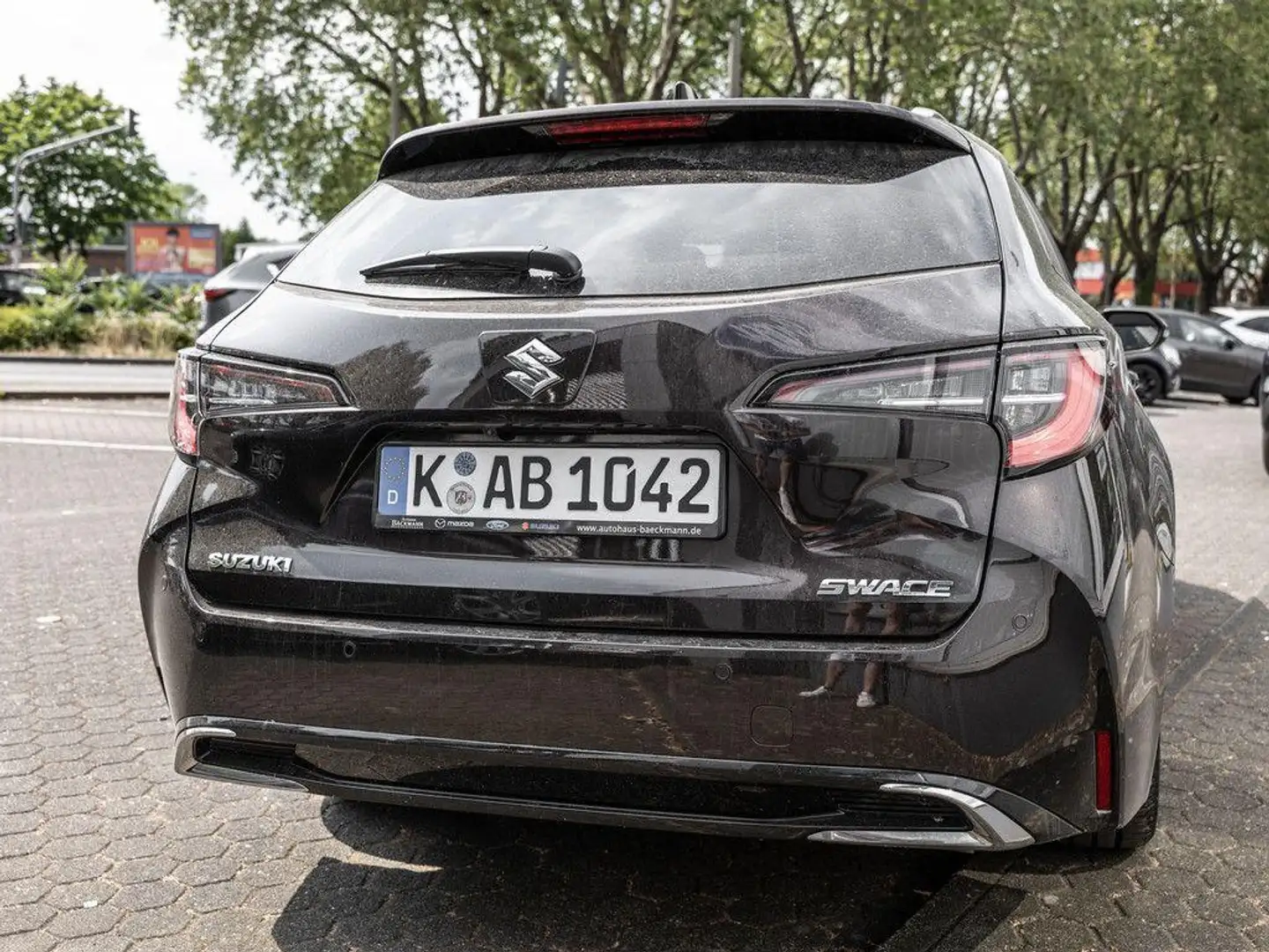 Suzuki Swace 1.8 Hybrid Comfort+ KAMERA W-LAN A 90 kW (122 P... Maro - 2