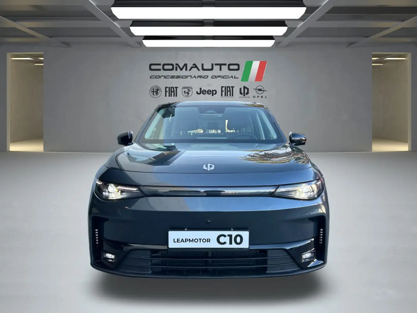 Leapmotor C10 BEV 69.9kWh  Auto Style Синий - 2