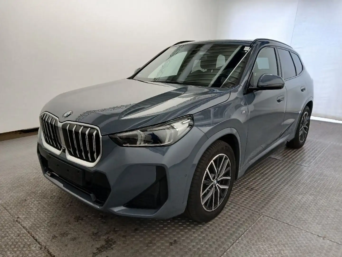 BMW X1 20d xDr.*M SPORT*AHK*HUD*ACC*360°* Grau - 1
