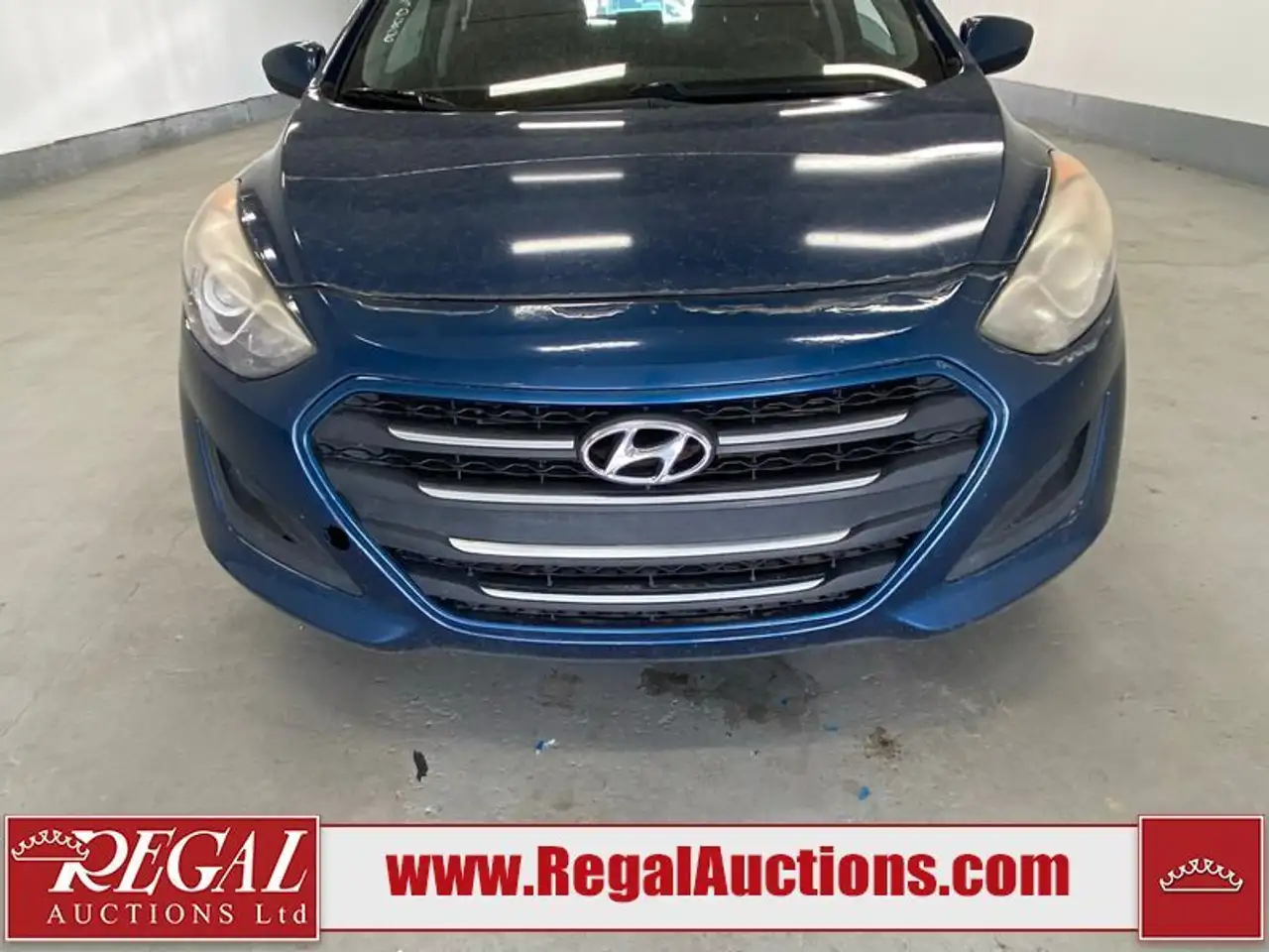 Hyundai ELANTRA photo Hyundai ELANTRA
