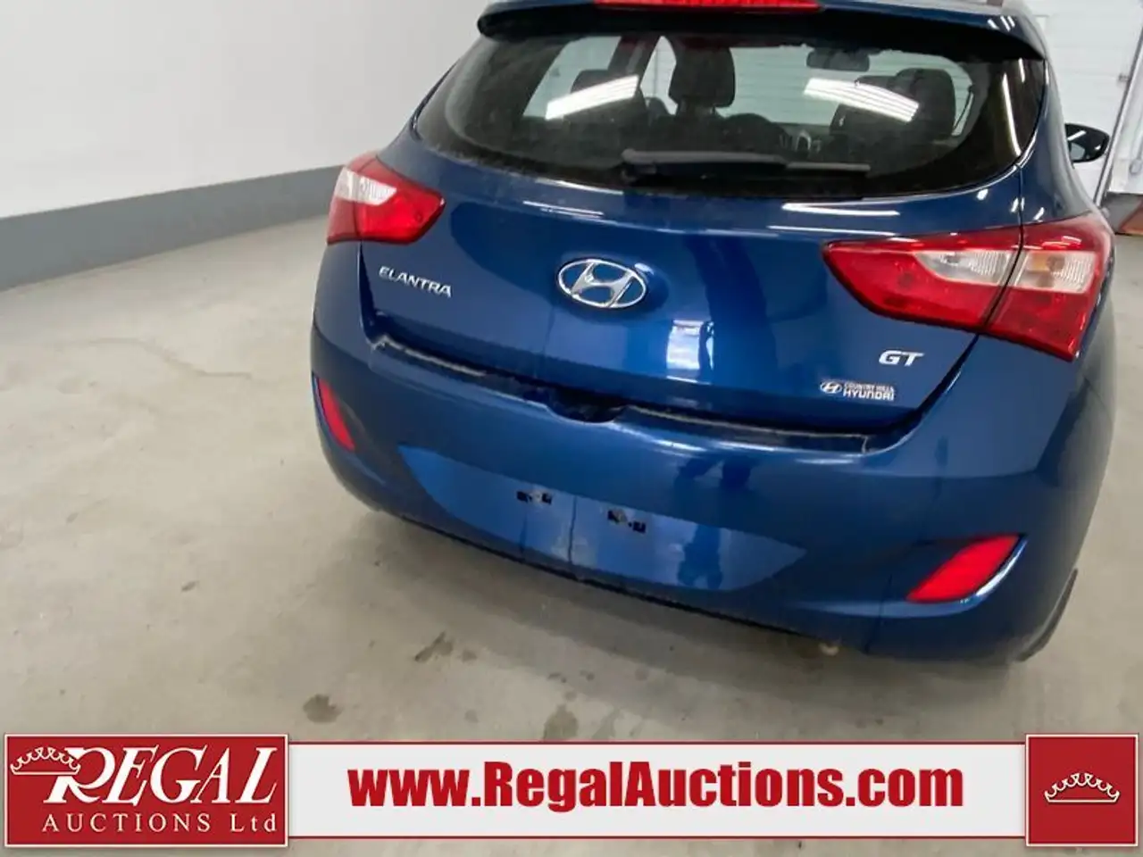 Hyundai ELANTRA photo Hyundai ELANTRA