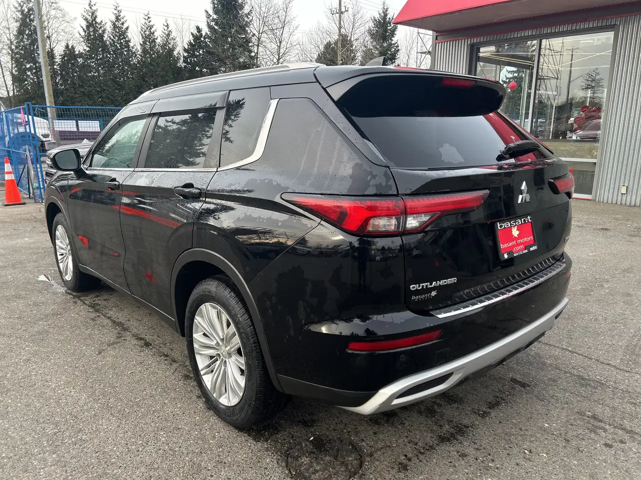 Mitsubishi Outlander снимка Mitsubishi Outlander