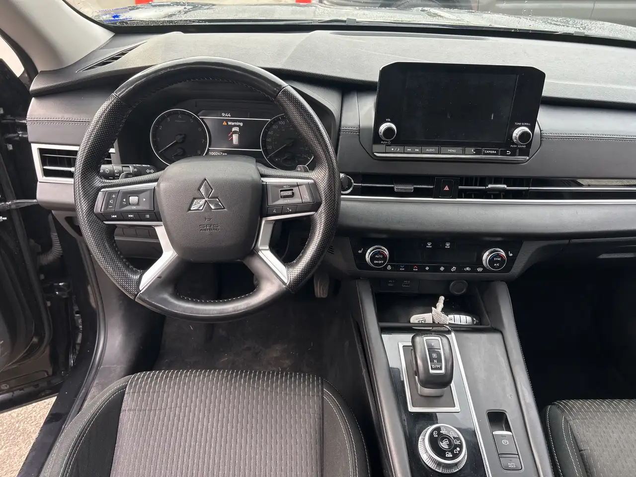 Mitsubishi Outlander снимка Mitsubishi Outlander