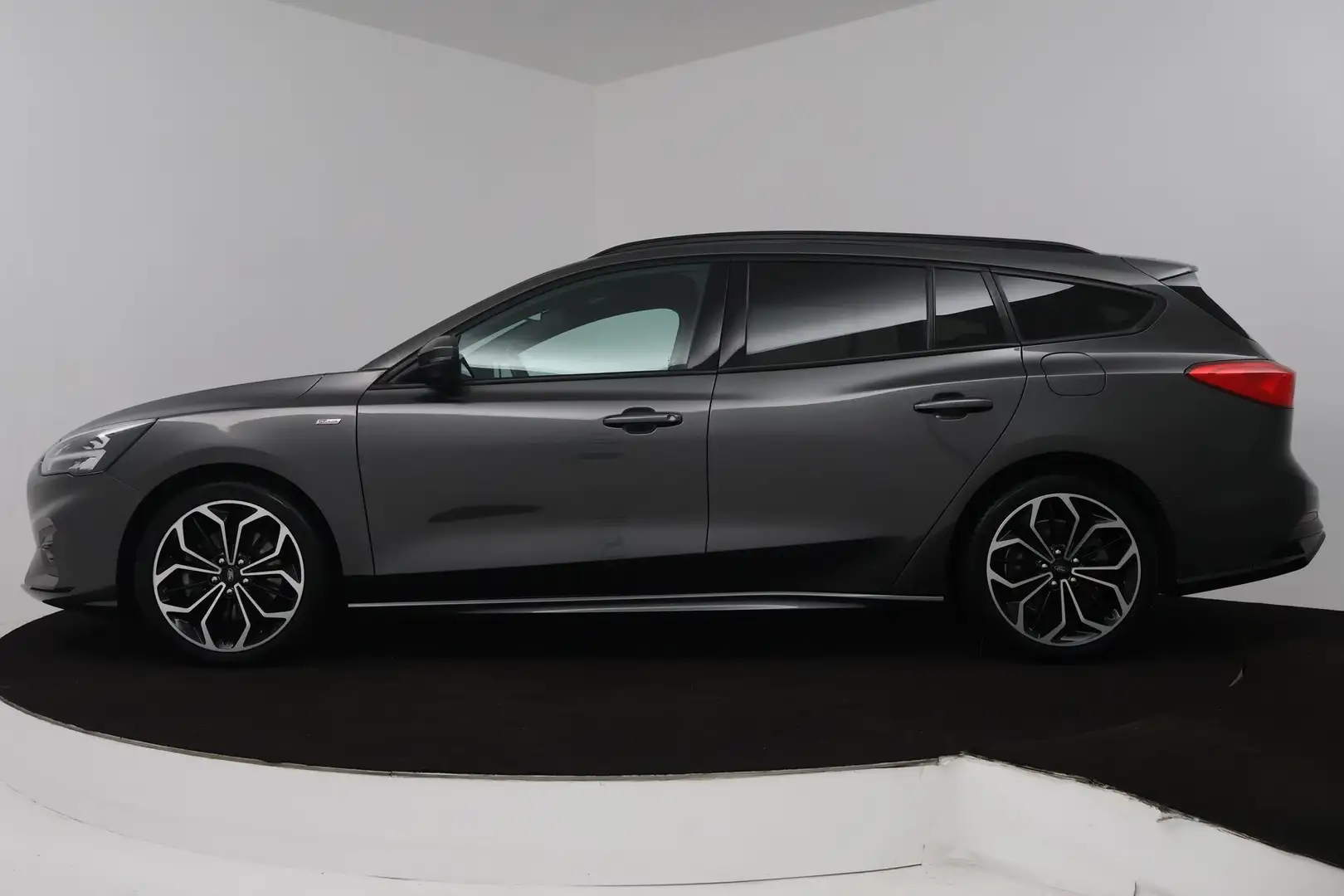 Ford Focus Wagon 1.0 EcoBoost ST Line Business (STOEL/STUUR V Gris - 2