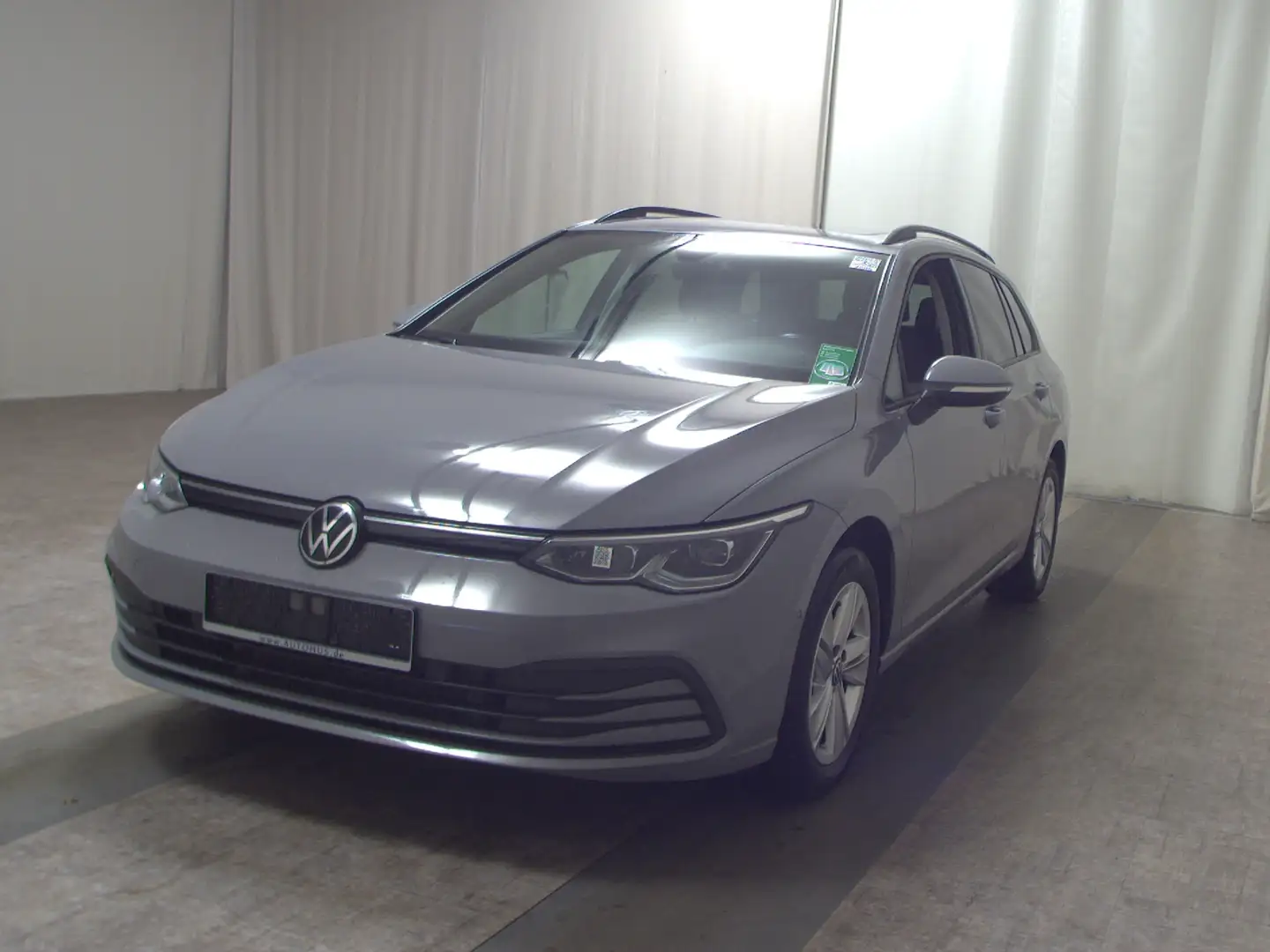 Volkswagen Golf -8 Var. 2.0 TDI Life Navi Matrix DC Standhzg Gris - 2
