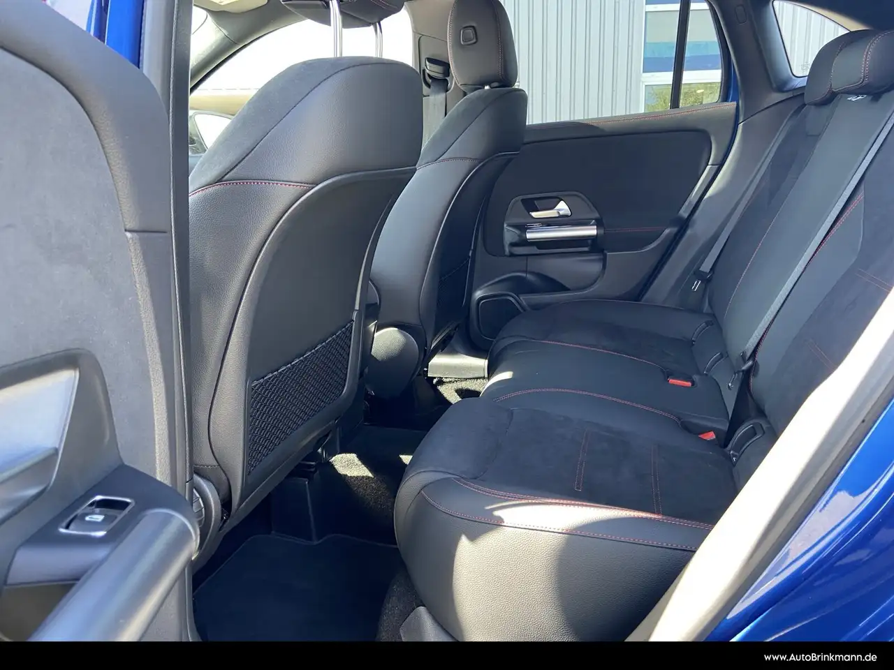 Mercedes-Benz GLA 180 AMG/NIGHT/DISTRONIC/MULTIBEAM/Kam./TOTW, миниатюра 12