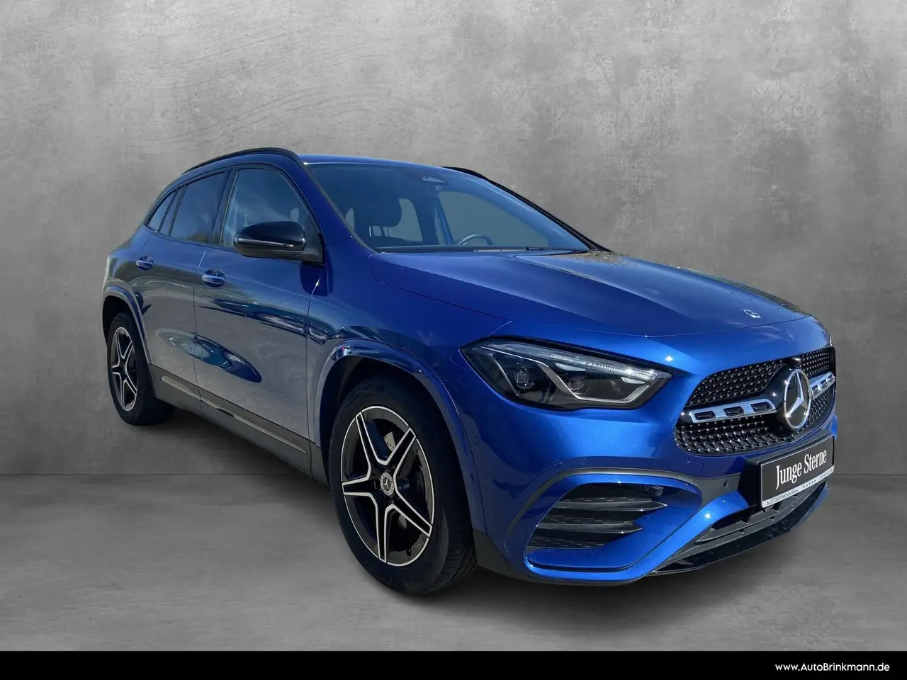 Mercedes-Benz GLA 180 AMG/NIGHT/DISTRONIC/MULTIBEAM/Kam./TOTW, миниатюра 2