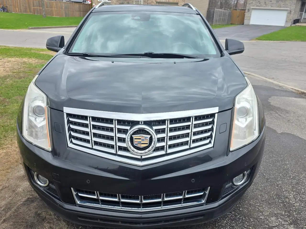 Cadillac SRX снимка Cadillac SRX