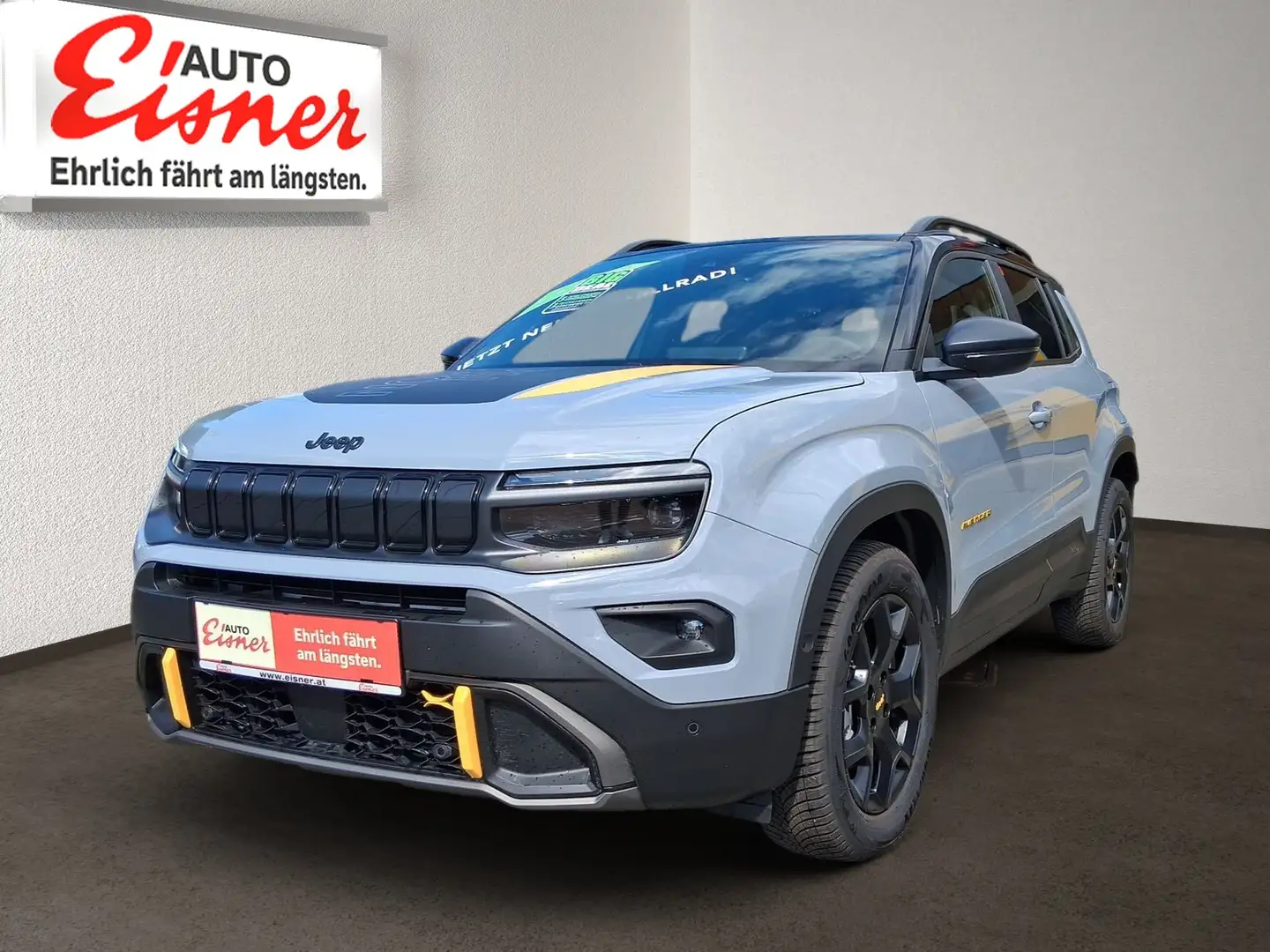 Jeep Avenger 1.2 The North Face 4xe AUT Fernlichtass. Schwarz - 2