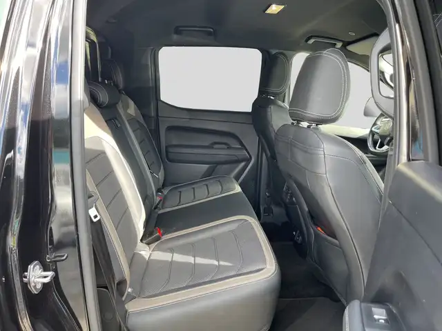 Volkswagen Amarok view 6