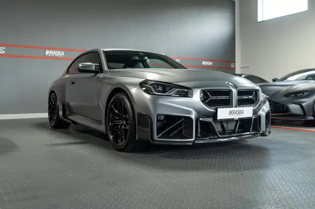 BMW M2 view 7