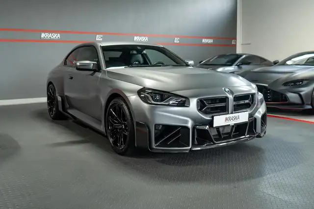 BMW M2 view 6