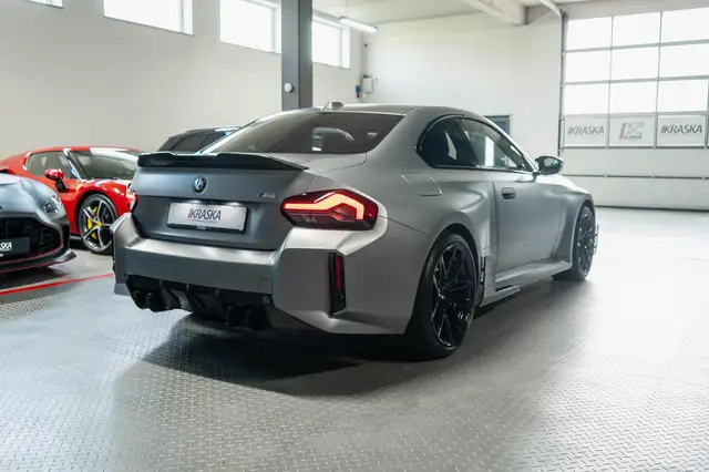 BMW M2 view 8