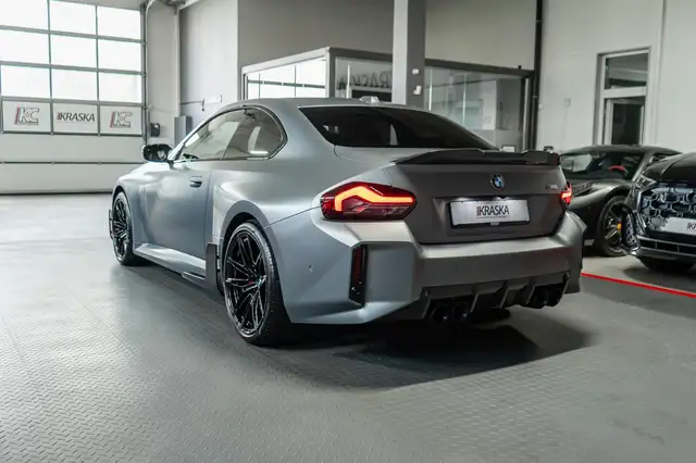 BMW M2 view 11