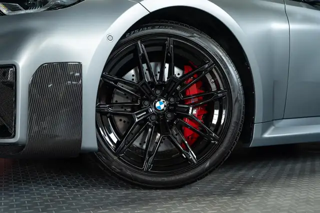 BMW M2 view 3