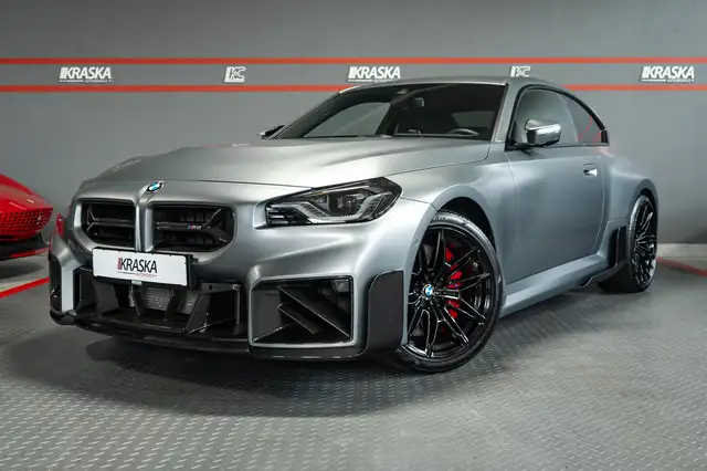 BMW M2 view 2