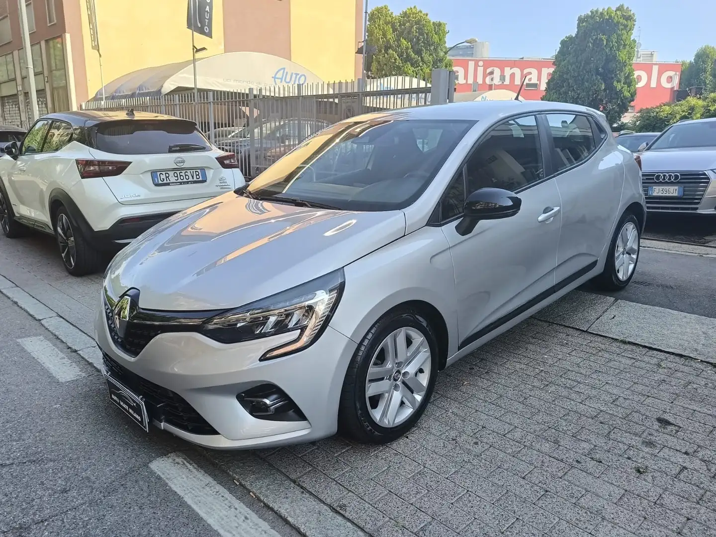 Renault Clio 1.0 tce Zen 90cv my21 ADATTA A NEO-PATENTATI Argento - 1