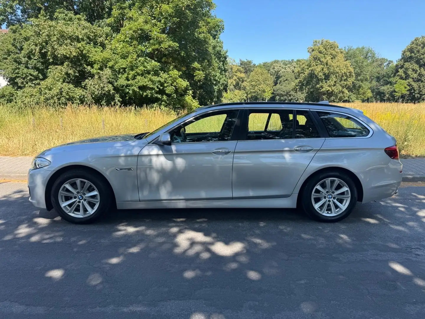 BMW 520 520d Touring Argintiu - 1