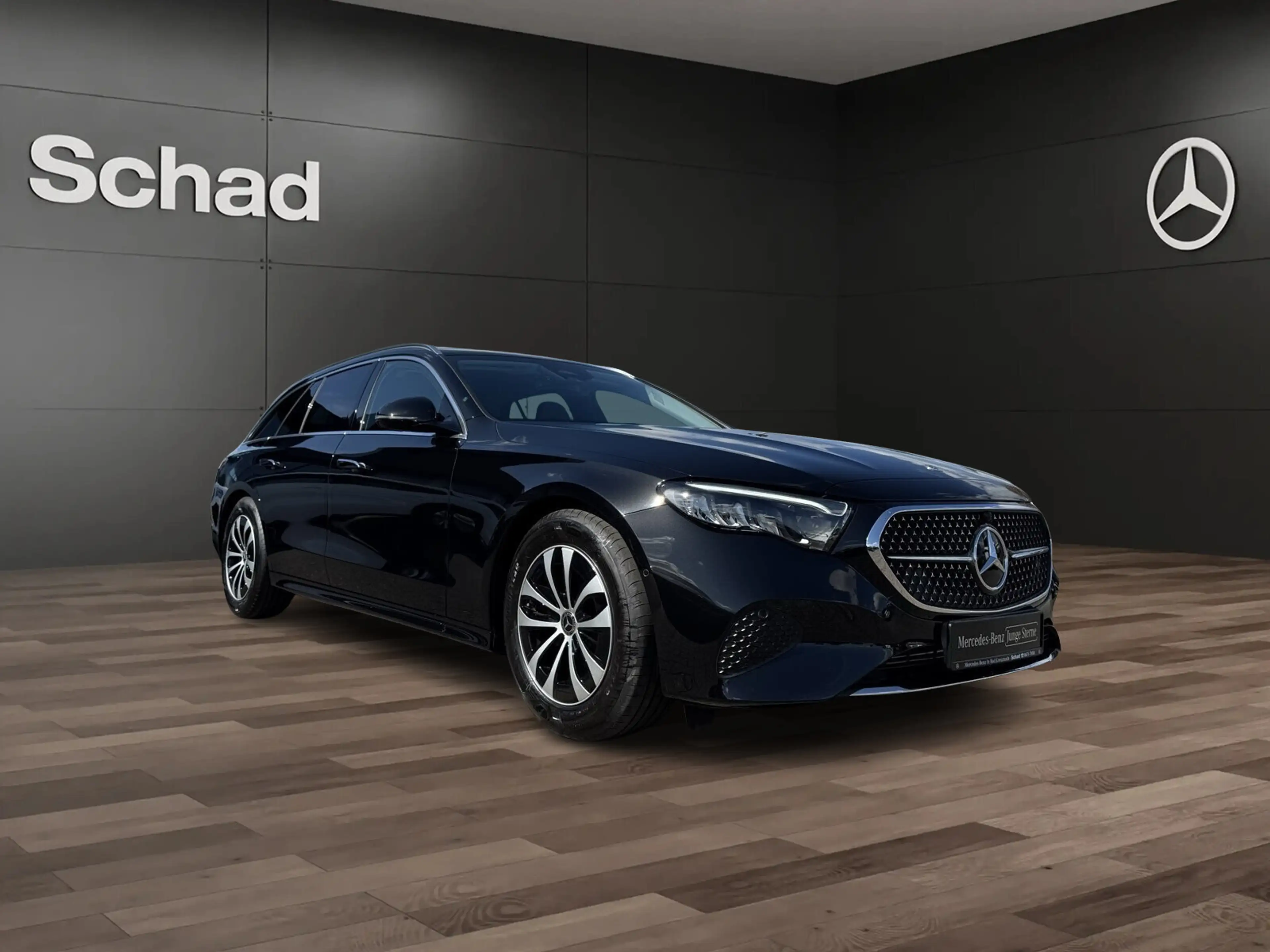 Mercedes-Benz E 200 E 200 T AVANTG. NAVI+AHK+DISTR+LED+KAMERA+ASSIST — photo 3
