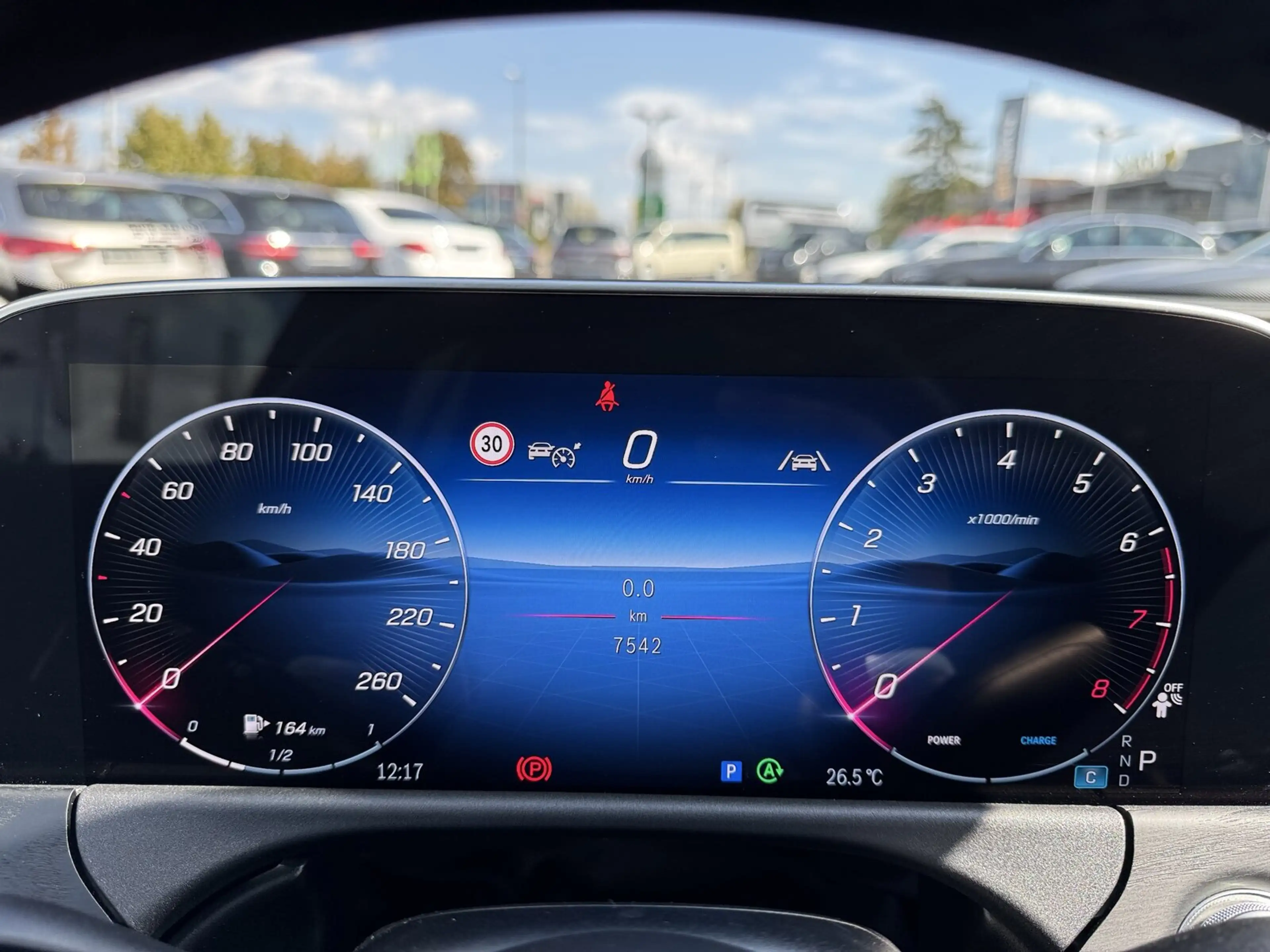 Mercedes-Benz E 200 E 200 T AVANTG. NAVI+AHK+DISTR+LED+KAMERA+ASSIST — photo 14