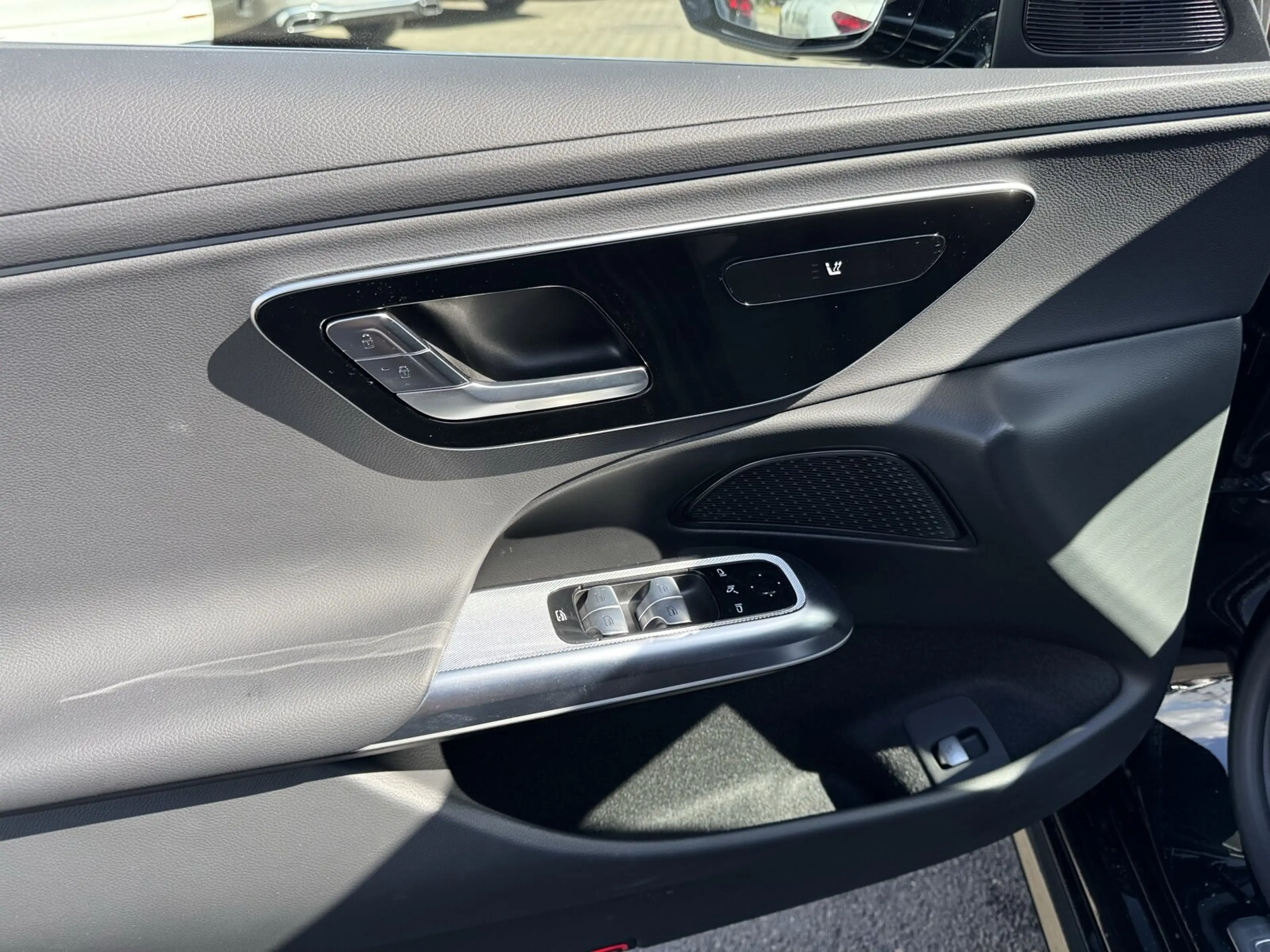 Mercedes-Benz E 200 E 200 T AVANTG. NAVI+AHK+DISTR+LED+KAMERA+ASSIST — photo 9
